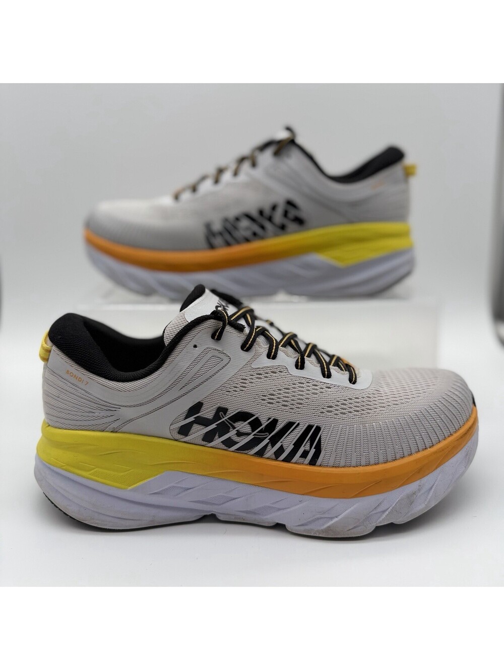 Hoka One One Bondi 7 Wide Running Shoe Men’s 9 Wide Nimbus Cloud Yellow